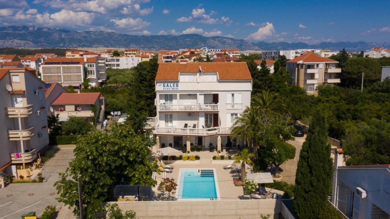 Pool Apartments Galeb Новаля Екстериор снимка